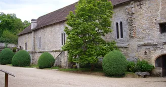 Abbaye Carolingienne Notre Dame et Saint Benoît Abbaye Carolingienne Notre Dame et Saint Benoît
