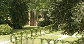 Abbaye Carolingienne Notre Dame et Saint Benoît Abbaye Carolingienne Notre Dame et Saint Benoît
