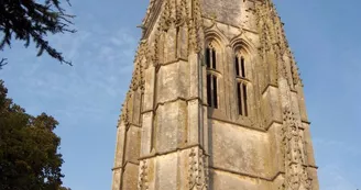 L' église Saint-Pierre-de-Sales et son clocher