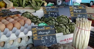 Marché de la Gare de Saintes Marché de la Gare de Saintes