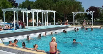 Piscine communautaire de plein air "La Doue" Piscine communautaire de plein air "La Doue"
