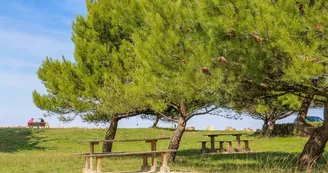 Aire de pique-nique du Calvaire Aire de pique-nique du Calvaire