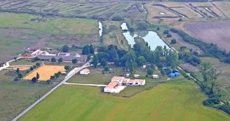 Les Écuries de l'Étang Les Écuries de l'Étang