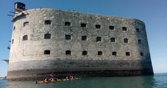 Croisière autour du Fort Boyard et escale sur l'île d'Aix Croisière autour du Fort Boyard et escale sur l'île d'Aix