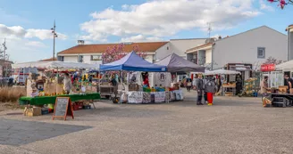 Marché de la Pommeraie à Périgny Marché de la Pommeraie à Périgny