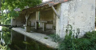 Lavoir de Bagnizeau Lavoir de Bagnizeau